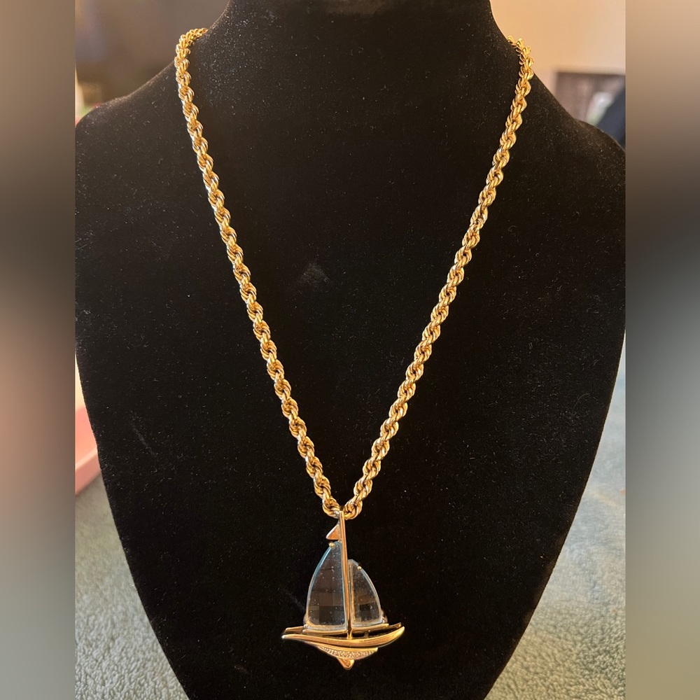 Rare Vintage 14k Gold & Gemstone Boat Shaped Necklace w/Diamond accents